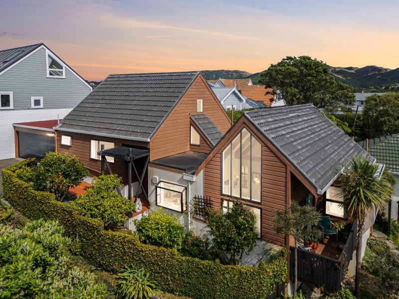 39 Clutha Avenue, Khandallah, Wellington - Carousel 1