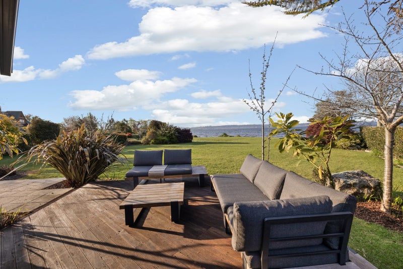 20 Gemini Place, Kawaha Point, Rotorua - Carousel 1