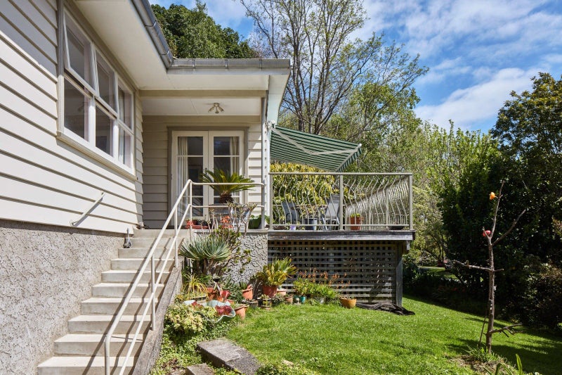 9 Marian Drive, Inner Kaiti, Gisborne - Carousel 2