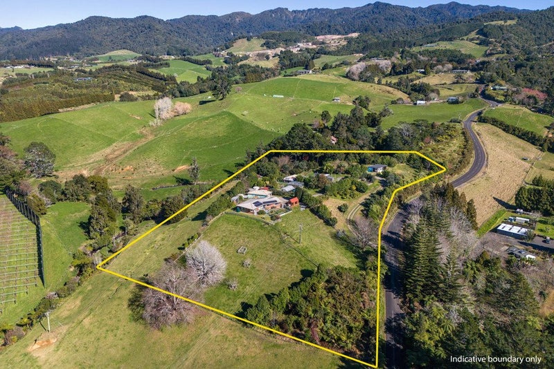 319 Busby Road, Katikati - Carousel 2