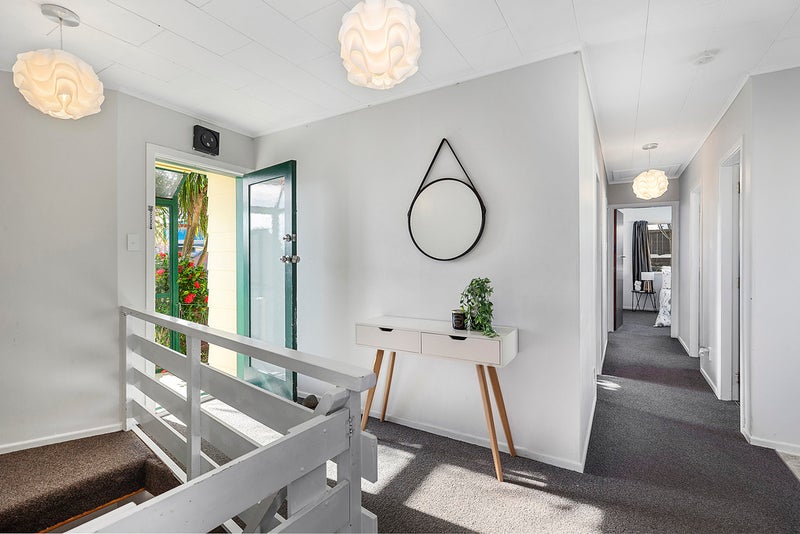 19 Lomita Road, Johnsonville, Wellington - Carousel 2
