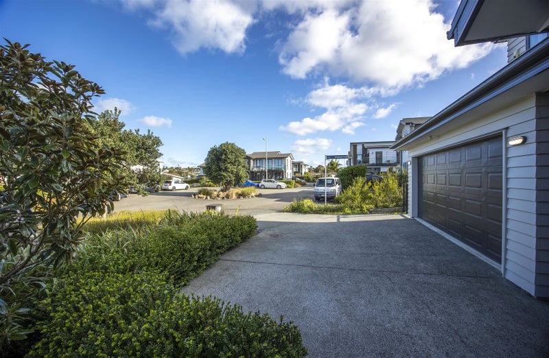 33 Remuremu Street, Long Bay, Auckland - Carousel 35