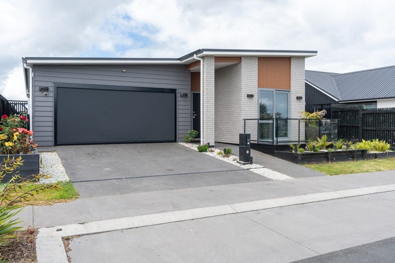 33 Couldsack Avenue, Chartwell, Hamilton - Carousel 1