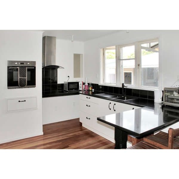 16 SEDDON ST, takaro, Palmerston North - Carousel 2
