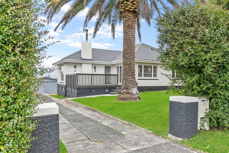 7 Thompson Road, Panmure, Auckland - Carousel 1