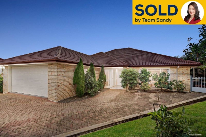 39 Stellamaris Way, Northpark, Auckland - Carousel 1