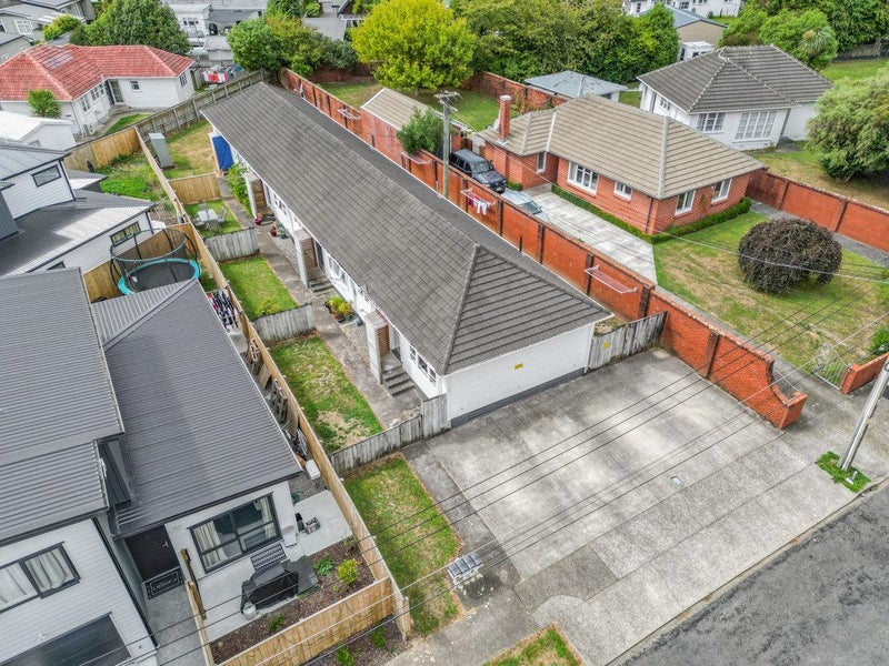 3/3 Huia Grove, Elderslea, Upper Hutt - Carousel 13