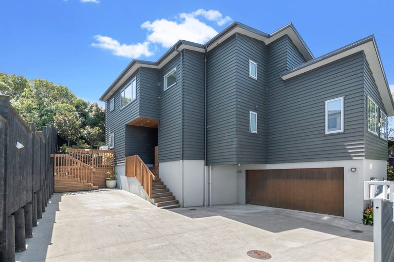 31B Wairau Road, Forrest Hill, Auckland - Carousel 1