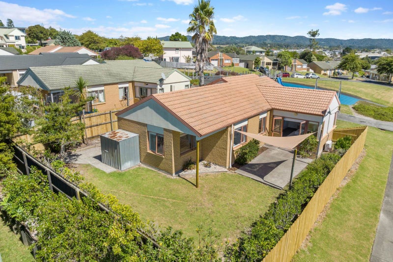 28 Blueridge Close, Sunnyvale, Auckland - Carousel 1