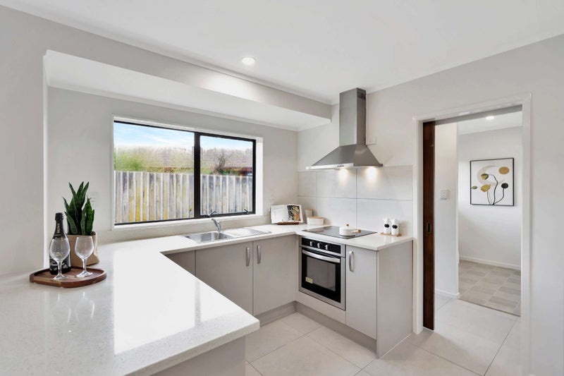 52 Aviemore Drive, Highland Park, Auckland - Carousel 8