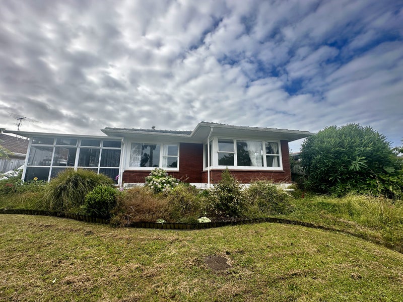 30 Meadway, Sunnyhills, Auckland - Carousel 1