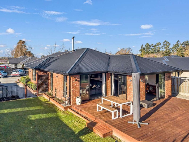 8 Stonebridge Lane, Oxford, Oxford - Carousel 1