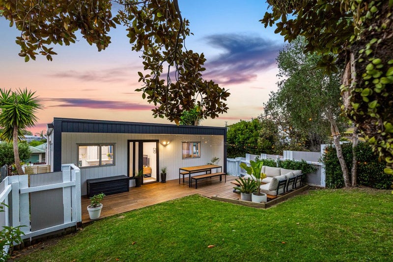 1/68 Mcleod Road, Te Atatu South, Auckland - Carousel 1