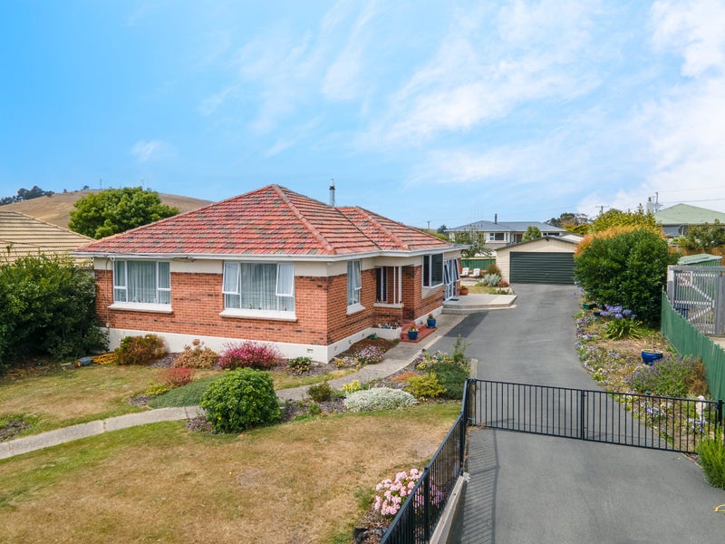 63 Tamar Street, South Hill, Oamaru - Carousel 1