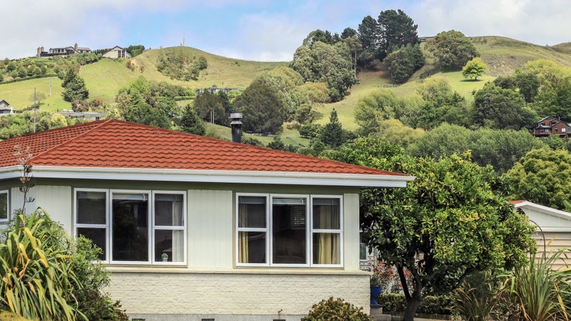 48 Trigg Crescent, Taradale, Napier - Carousel 1