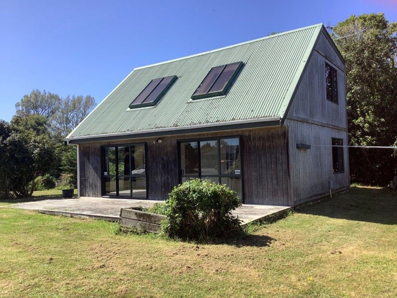 2 Moss Lane, Raumati Beach, Paraparaumu - Carousel 1