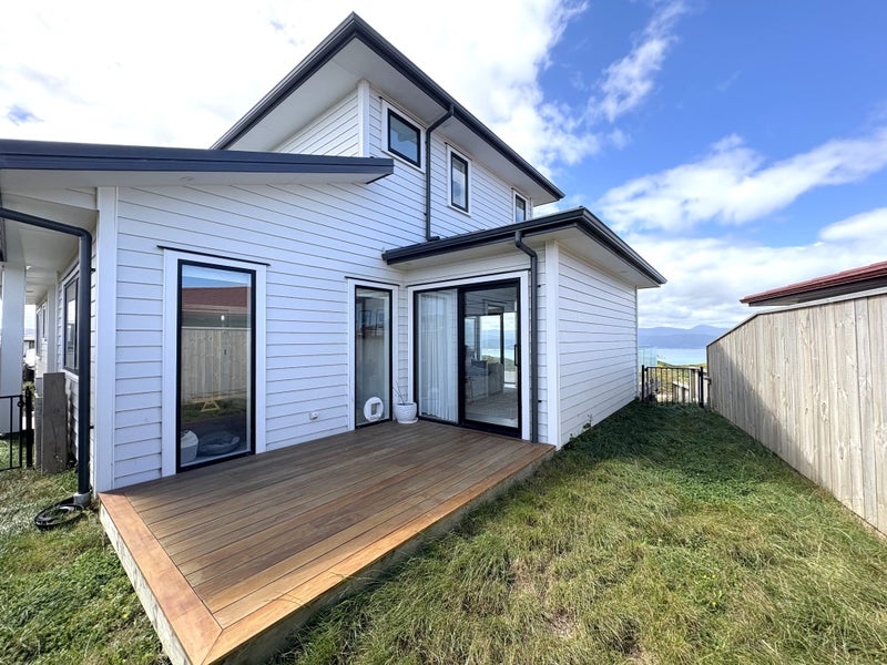 37 Boeing Way, Newlands, Wellington - Carousel 45