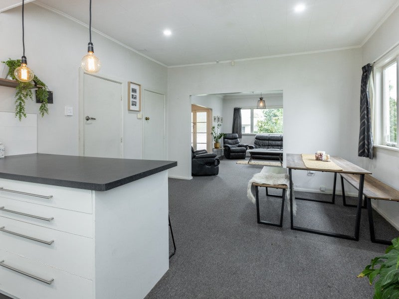 921 Oliphant Road, Raureka, Hastings - Carousel 1