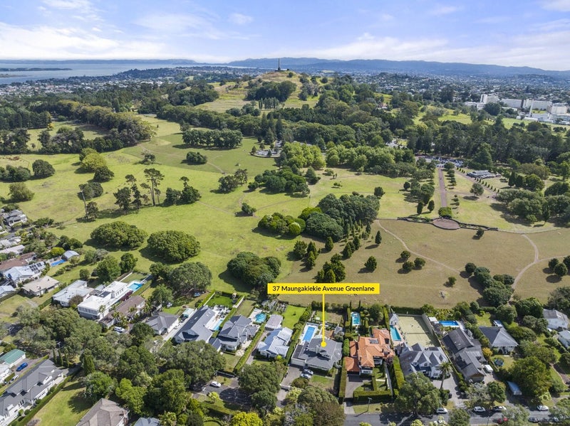 37 Maungakiekie Avenue, Greenlane, Auckland - Carousel 2