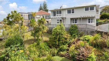 33 Awarua Crescent, Orakei, Auckland - Carousel 1