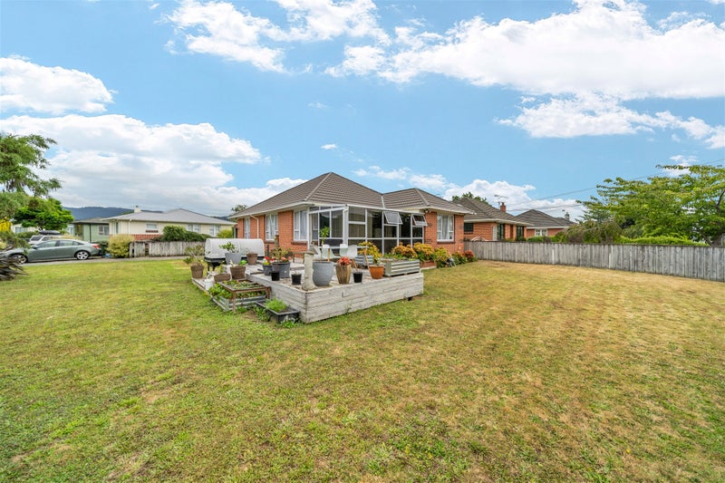 63 Routley Crescent, Elderslea, Upper Hutt - Carousel 2