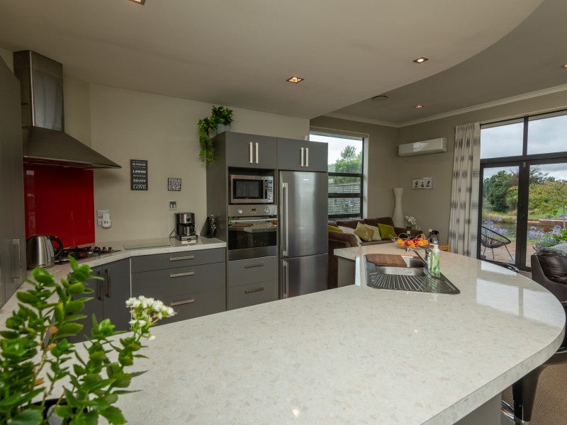 15 Torbay Avenue, Huntingdon, Ashburton - Carousel 2