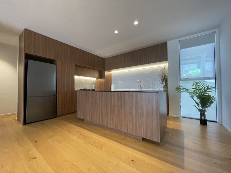 7 Jean Caldwell Way, Island Bay, Wellington - Carousel 2