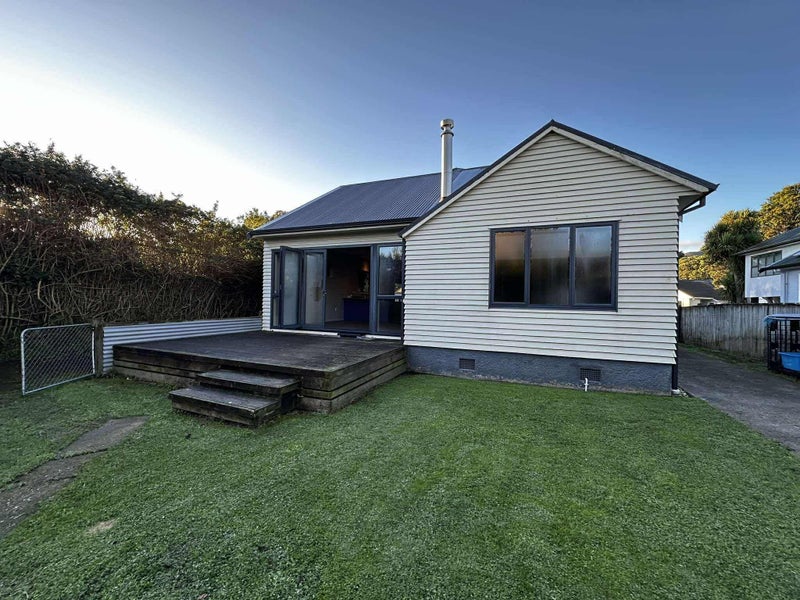 41 Hall Crescent, Epuni, Lower Hutt - Carousel 22
