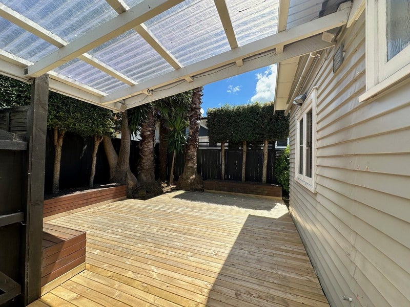 4 Vinter Terrace, Mount Albert, Auckland - Carousel 17