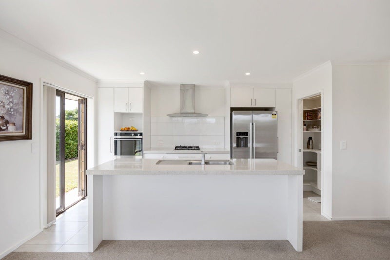 10D Bourke Drive, Cambridge, Cambridge - Carousel 1