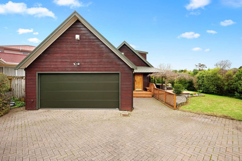 11 Dana Place, Somerville, Auckland - Carousel 16