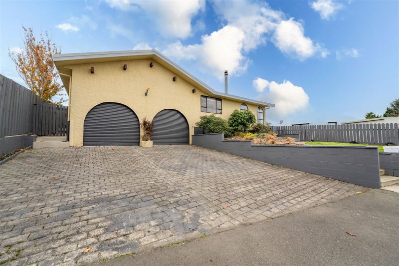 10 Swift Street, South Hill, Oamaru - Carousel 17