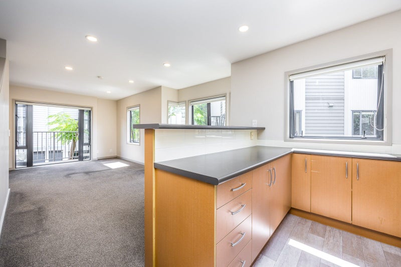 5 Dovedale Place, Parnell, Auckland - Carousel 2