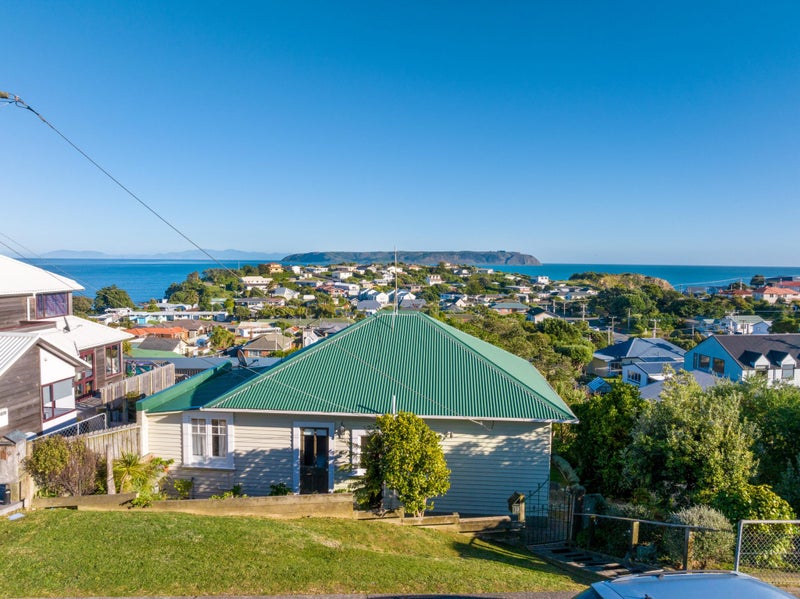 13 Thornley Street, Titahi Bay, Porirua - Carousel 1