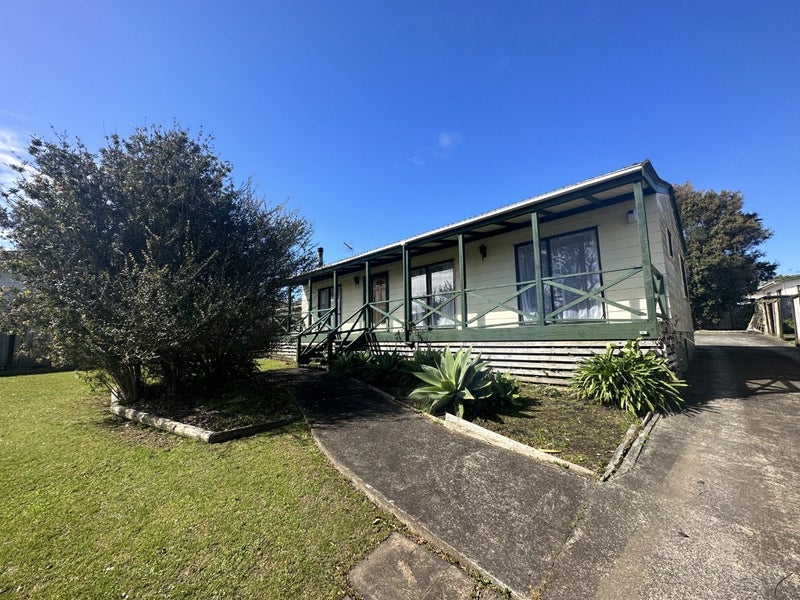 8 Tyndrum Place, Highland Park, Auckland - Carousel 1