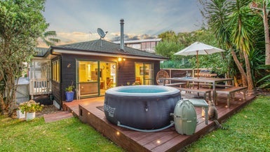 2/15 Killarney Avenue, Torbay, Auckland - Carousel 1