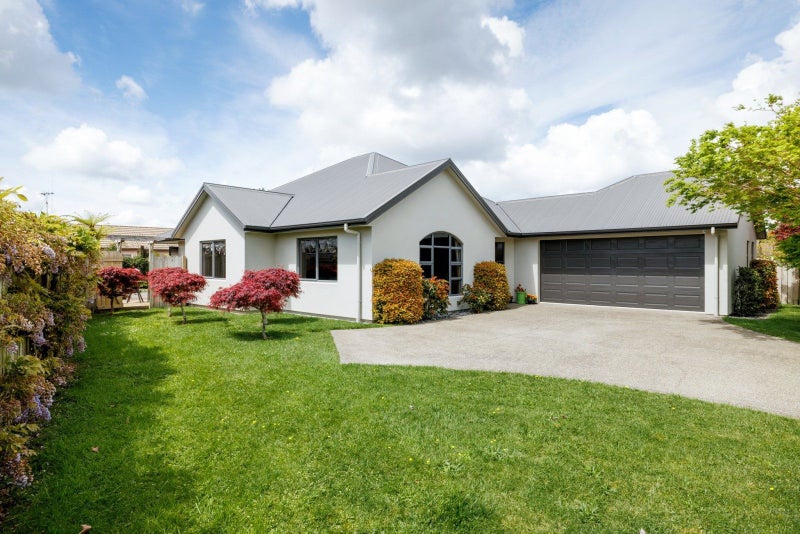 3 Lockhart Place, Rototuna, Hamilton - Carousel 1