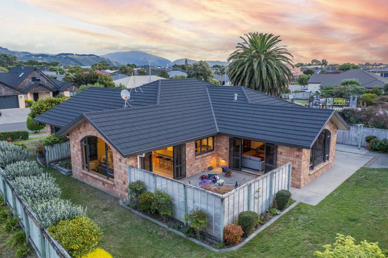 75 Regent Drive, Paraparaumu Beach, Paraparaumu - Carousel 2