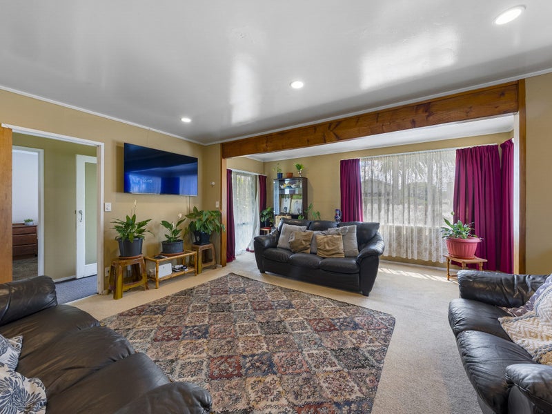 33 Hyperion Drive, Randwick Park, Auckland - Carousel 2