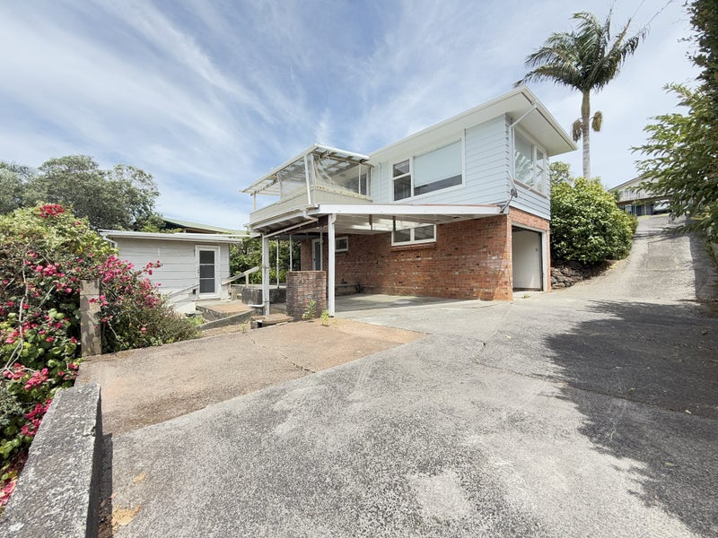 7 Hilling Street, Titirangi, Auckland - Carousel 25