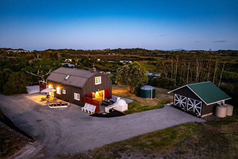 36 Atkin Road, Kaiwaka - Carousel 38