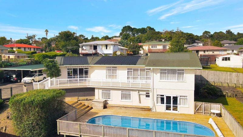 13 Connell Street, Blockhouse Bay, Auckland - Carousel 1