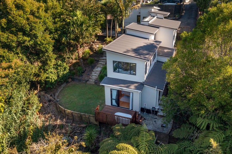 2/19 Fordham Street, Beach Haven, Auckland - Carousel 1