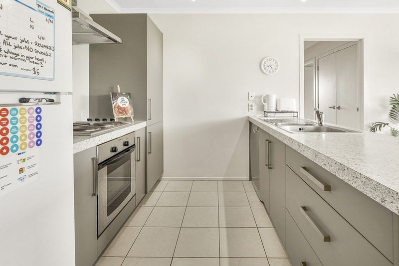 19H Inverness Avenue, Hamilton East, Hamilton - Carousel 2