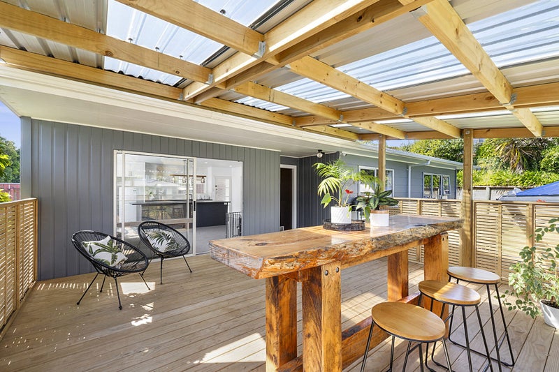 1 Ross Place, Blagdon, New Plymouth - Carousel 1