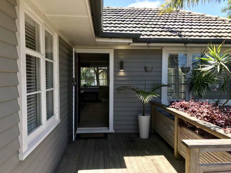 29 Bradbury Road, Botany Downs, Auckland - Carousel 2