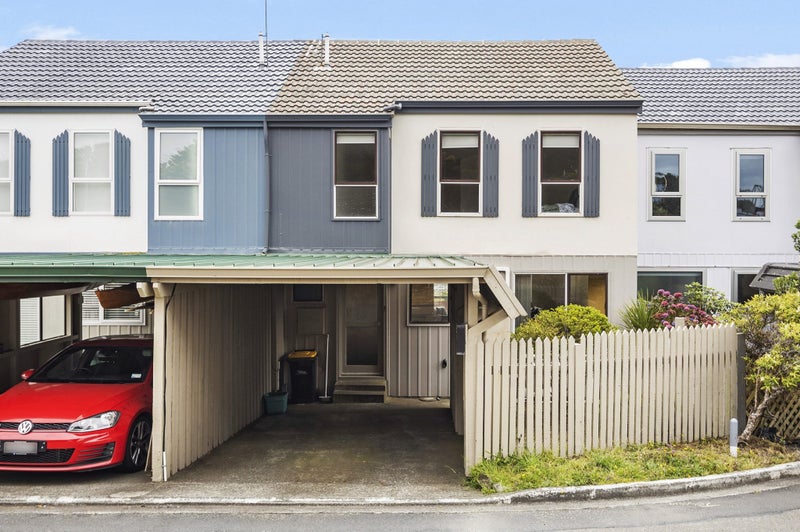 10 Hollydale Grove, Churton Park, Wellington - Carousel 2