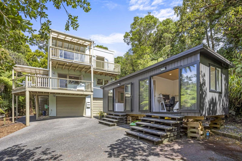 10 Turanga Road, Henderson Valley, Auckland - Carousel 1