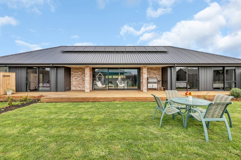 11 Thomas Elmsley Way, Whangarei - Carousel 1