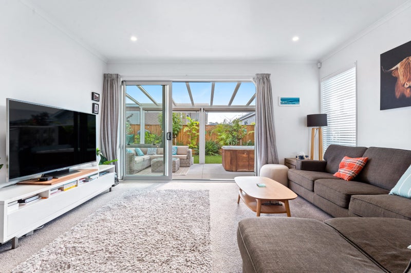 28 Owen Chapman Drive, Red Beach, Red Beach - Carousel 2